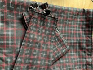 Whiterig Red and black check basic curtain set