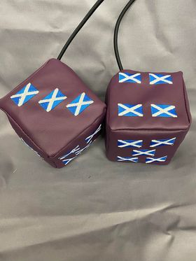 Whiterig hanging dice in Heather leatherette with St Andrew's Saltire
