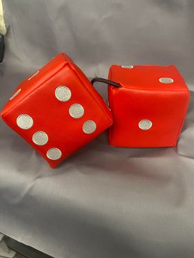 Whiterig red hanging dice